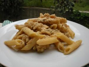 Penne cavolfiore e alici in salsa piccante