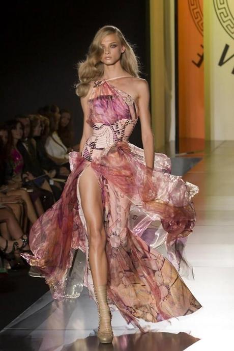 Atelier Versace: un ritorno alle origini