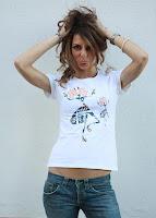 T-Shirt che promuovono l'arte