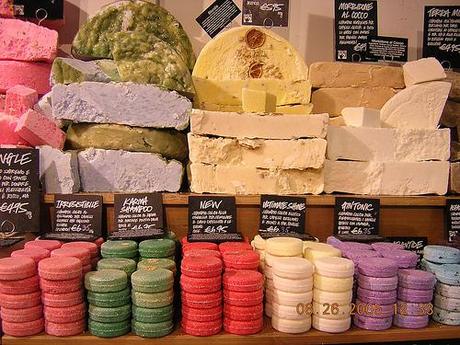 Sì viaggiare! Le proposte Lush da portare in valigia