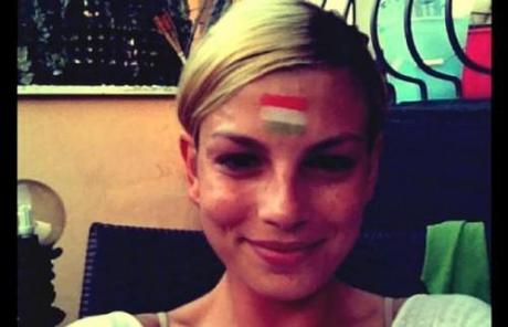 EMMA MARRONE PRESA IN GIRO SU TWITTER PER LA FINALE ITALIA SPAGNA 2012