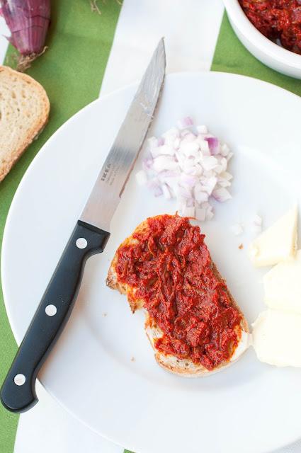 Un post tutto calabrese: sardella e olio extra vergine di oliva