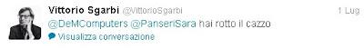 Vittorio Sgarbi s'incazza pure se twitta