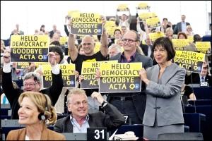 Il parlamento europeo boccia ACTA