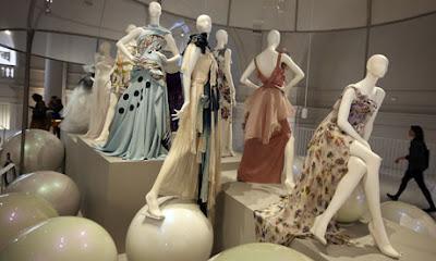 Facciamoci una cultura di moda: le mostre da non perdere in giro per il mondo Facciamoci una cultura di moda: le mostre da non perdere in giro per il mondo