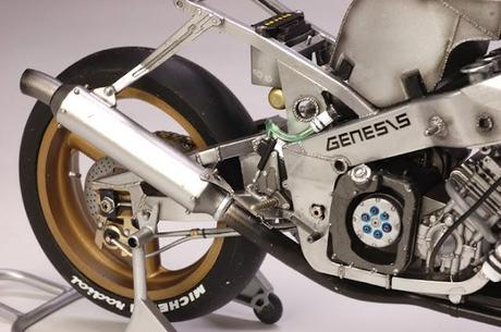 Yamaha FZR 750 Endurance 1985 by Utage Factory House (Fujimi)