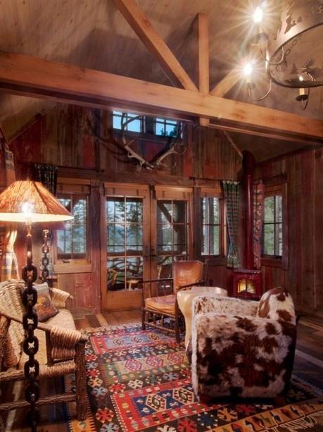 Appuntamento al ranch: farmhouse and lodge mix...