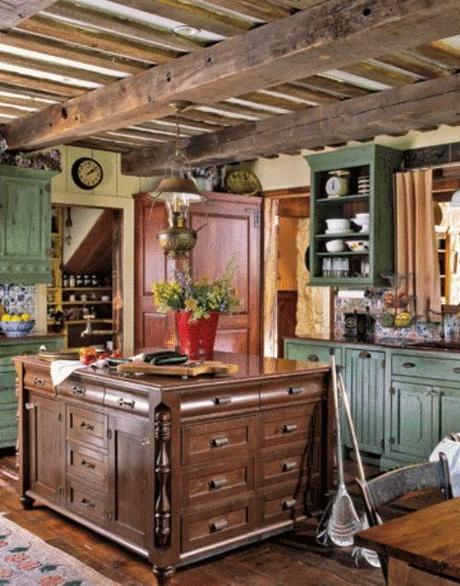 Appuntamento al ranch: farmhouse and lodge mix...