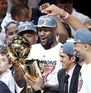 Finale NBA: Il primo titolo di LeBron James, “il prescelto” chiude con una tripla doppia