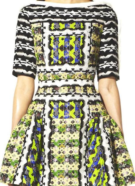 PATTERNS E RICAMI AL COMPUTER NELLA COLLEZIONE RESORT 2013 DI PETER PILOTTO