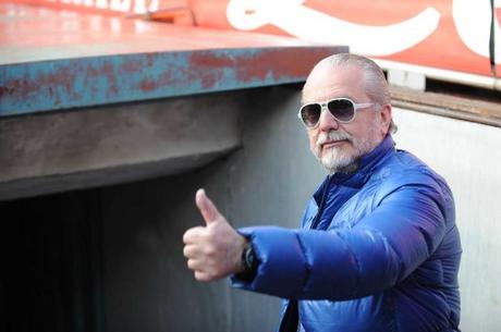 De Laurentiis : ” Comprerò una squadra all’estero !” Ecco dove…