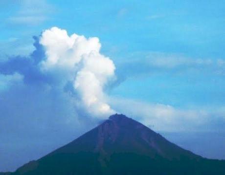 Volcano activity of July 4, 2012 – Canary Islands, Mexico, Guatemala, Colombia, Washington, Papua New Guinea and Philippines