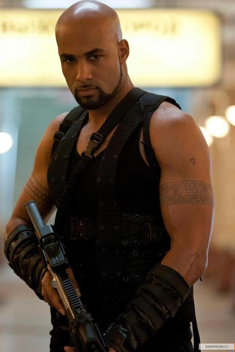 7 Nuove immagini da Resident Evil: Retribution - Primo sguardo a Barry Burton