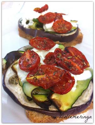 BRUSCHETTE CON POMODORINI CONFIT, VERDURE E...