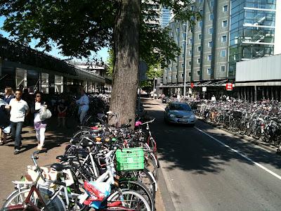 (it) The Long Bar Trip - Stop 3: Amsterdam