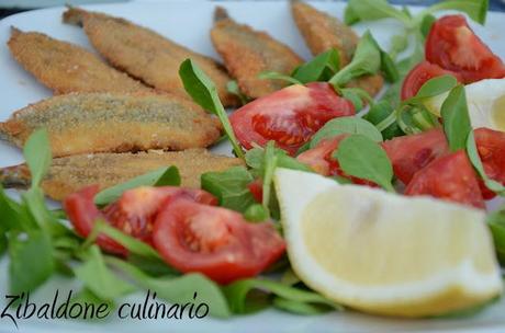 Acciughe fritte con farina di mais