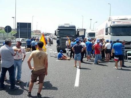 Sicilia: ripresa la protesta del Movimento dei Forconi