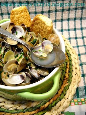 Vedi Napoli e poi....mangia! - Soutè di vongole