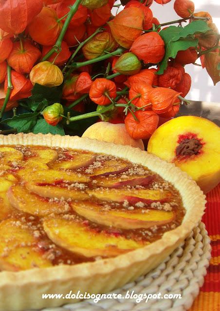 Crostata alle pesche e confettura di albicocche