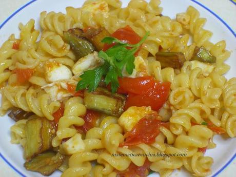 Fusilli con Melanzane Dorate e Filetti di Coccio