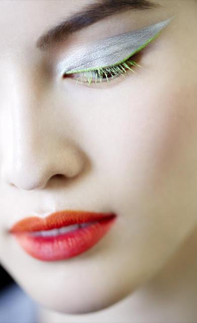 Eyeliner Fluo per Dior Haute Couture