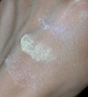 Review: e.l.f. Mineral Booster in Sheer, Yellow e Shimmer