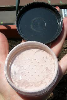 Review: e.l.f. Mineral Booster in Sheer, Yellow e Shimmer