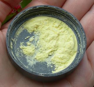 Review: e.l.f. Mineral Booster in Sheer, Yellow e Shimmer