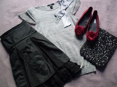 OUTFIT # 5: CLASSIC OR GLITTER?