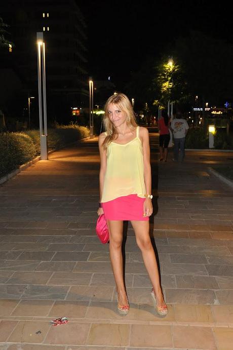 Summer Outfit in pink and yellow