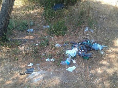 Non gettate rifiuti in spiaggia!!!Portate una busta con voi!