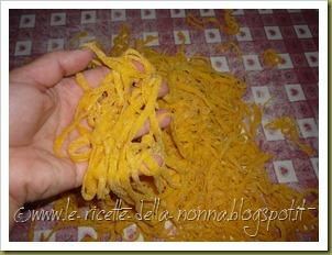 Tagliatelle fresche all'uovo - ricetta base (16)