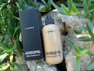 Mac FACE AND BODY foundation