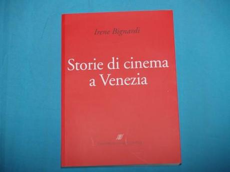 regali,libro,cinema,t-shirt