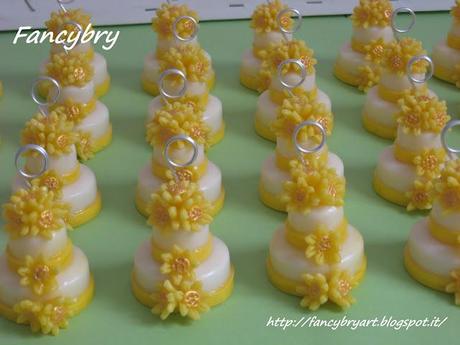 Mini wedding cakes... variante con girasoli