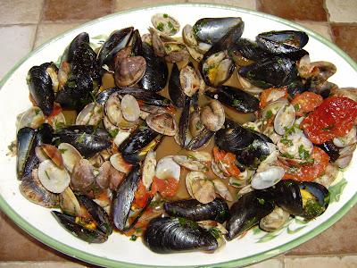 Zuppa di cozze e arselle alla cagliaritana‏ di Rosa