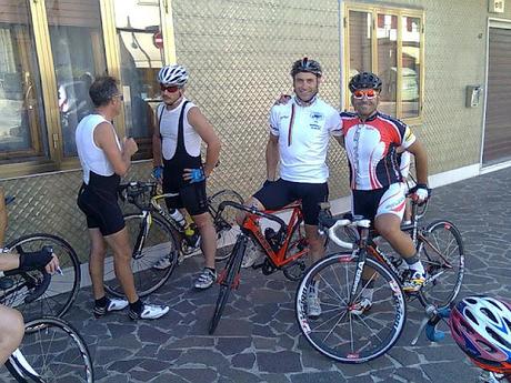 Si dice che dopo la tempesta vedere l' arcobaleno porti fortuna ... !!!