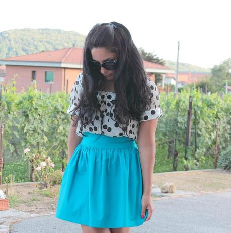 Outfit: JESSICA SIMPSON, pois et céleste