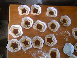 Cuoricini e farfalle di frolla glassati