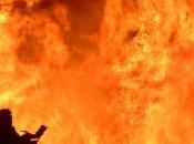 Calabria: rogo immenso Pollino. kilometri fronte fuoco