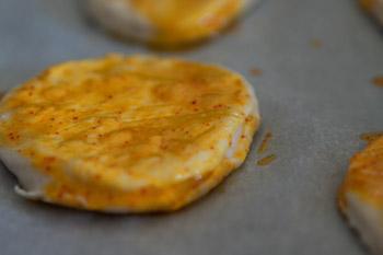 Pizzette con stracchino, zucchine e pepe