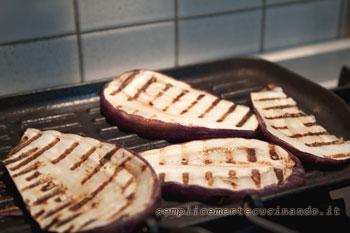 Melanzane grigliate con crema al tonno