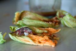 Fiori di zucca fritti alla romana