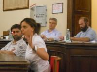 Immagini di un consiglio comunale