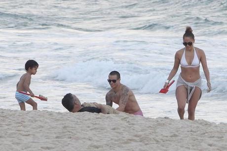 Jennifer Lopez a Rio De Janeiro in vacanza con i figli e il toy boy