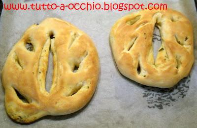 Bread Baking Day # 52 - Fougasse al basilico