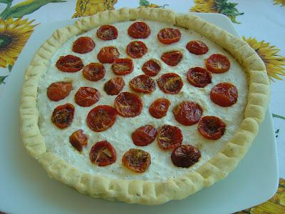 Crostata di ricotta, melanzane e pomodorini confit