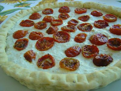 Crostata di ricotta, melanzane e pomodorini confit