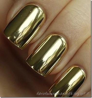 golden nails