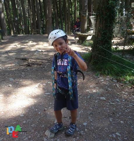 A FOSDINOVO, CAMMINANDO TRA GLI ALBERI